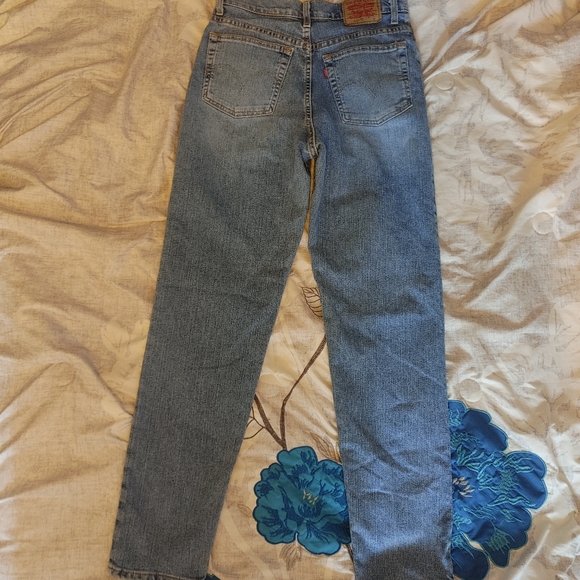 Levis 512 High Rise Slim Tapered Jeans - Picture 6 of 10